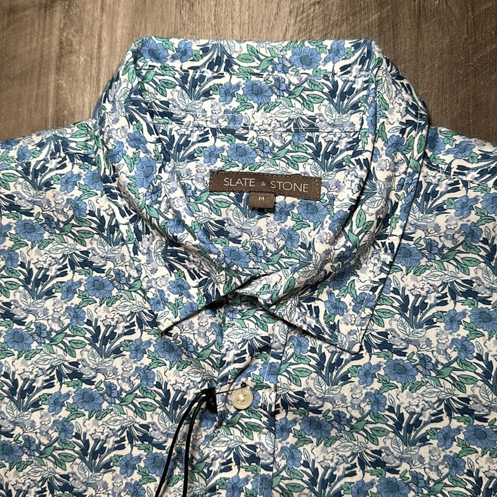 Slate & Stone Slate & Stone Garden Print Poplin Short Sleeve - Medium Size US M / EU 48-50 / 2 - 5 Thumbnail