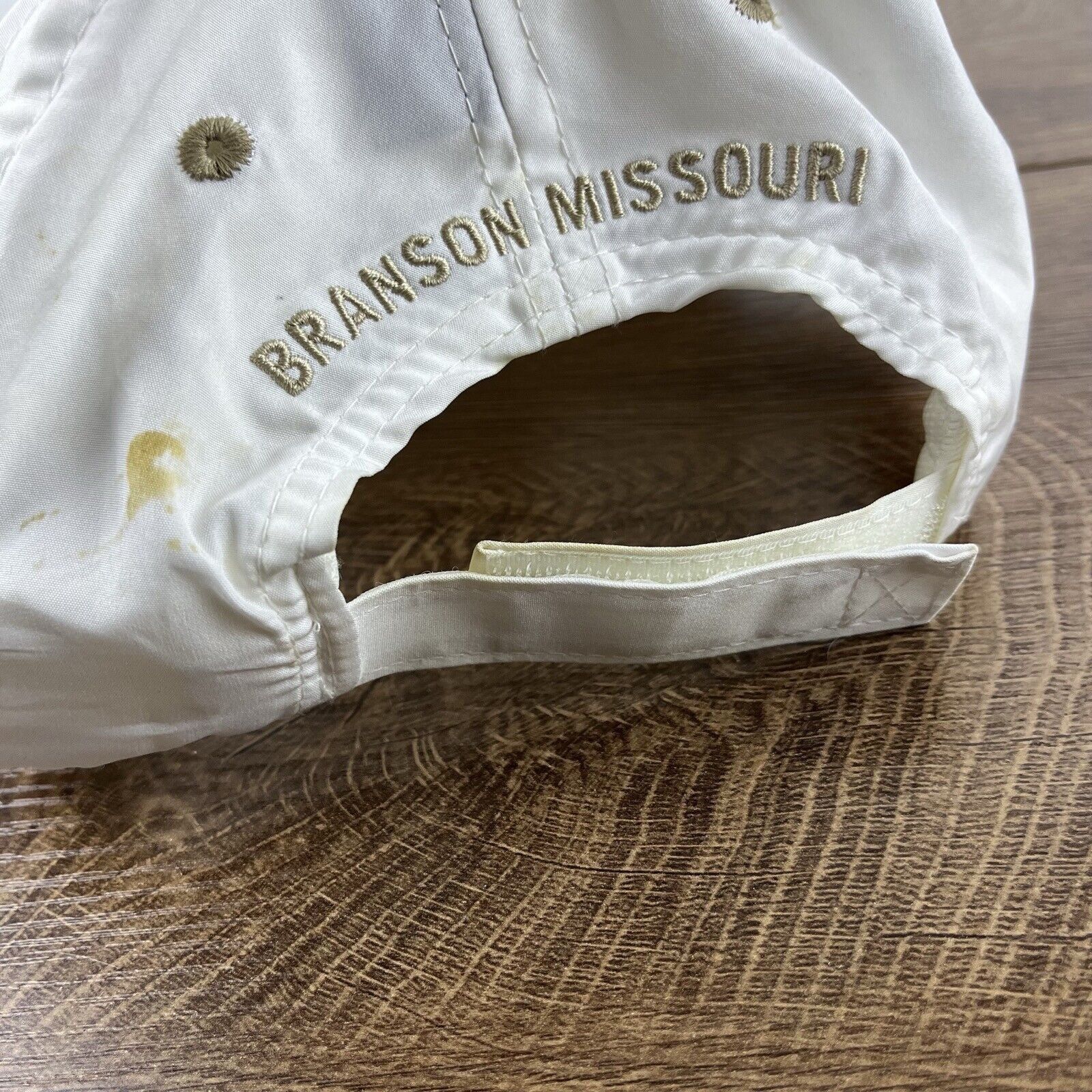 Other Thousand Hills Hat Golf Course White Adjustable Hat White Ad Size ONE SIZE - 13 Thumbnail