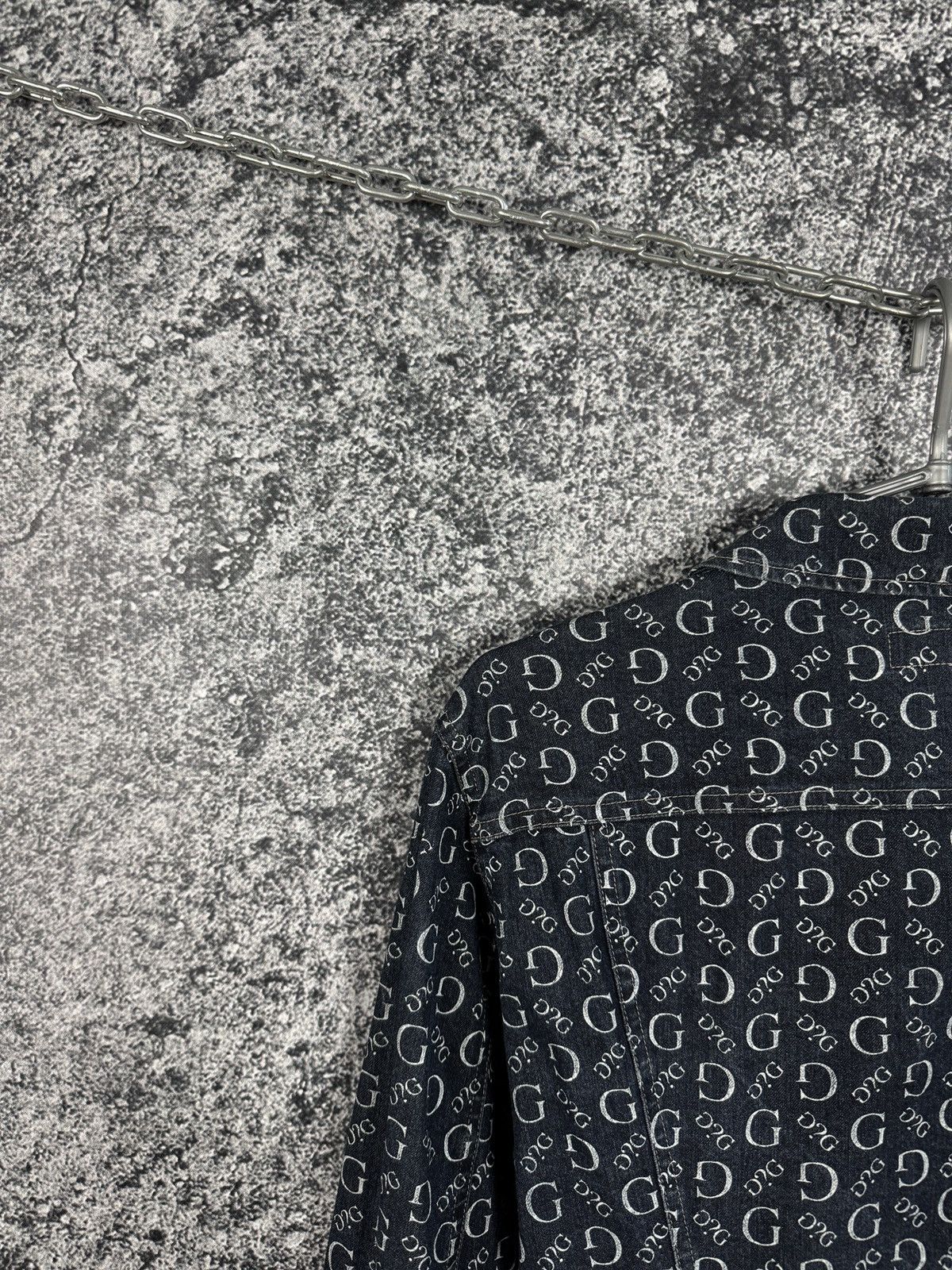 Guess GUESS Vintage Denim Jacket Monogram Logo Italy Size L Size L / US 10 / IT 46 - 11 Thumbnail