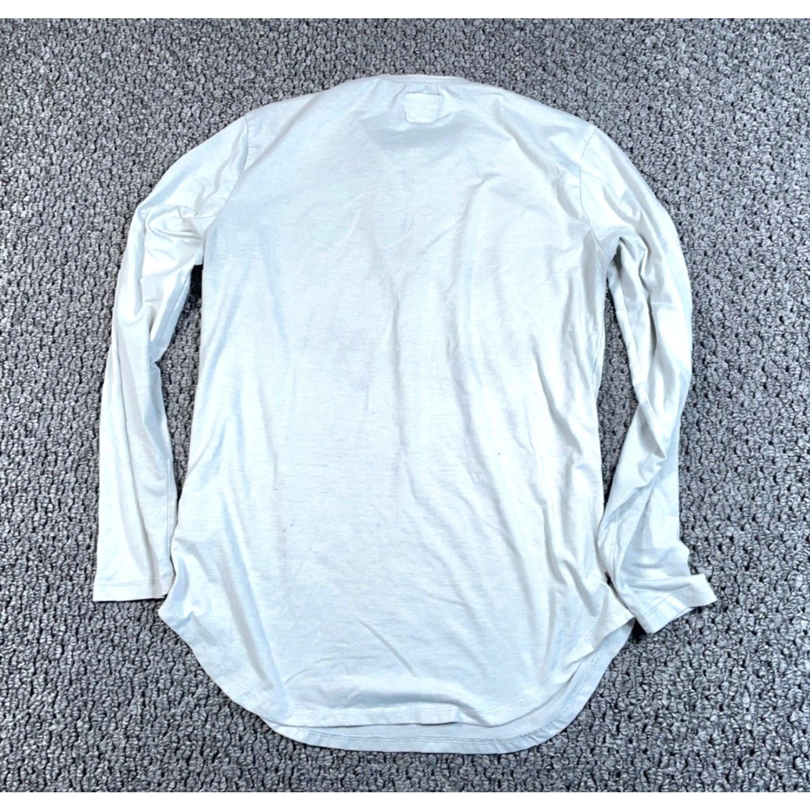 Cuts Cuts T-Shirt Henley Adult Small Gray Long Sleeve Curved Hem Elongated Pyca Pro Cotton Polyester Spandex Size US S / EU 44-46 / 1 - 2 Thumbnail