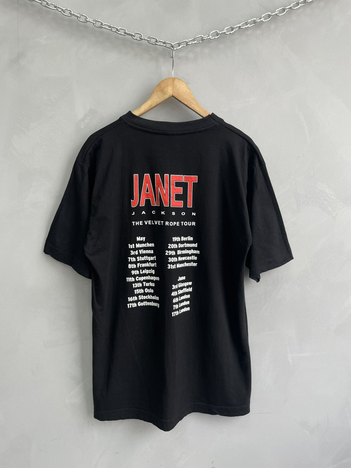 Band Tees Rare 90s velvet tour janet Jackson t shirt Size US XL / EU 56 / 4 - 8 Thumbnail