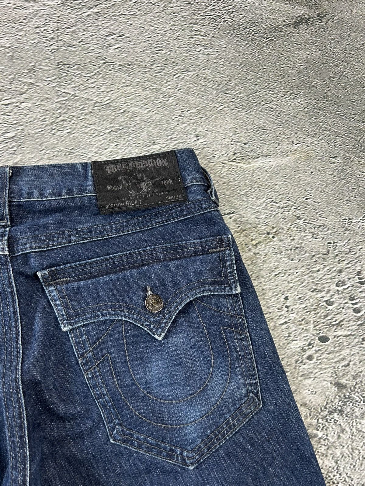 True Religion × Vintage True Religion jorts denim shorts navy black stitching Ricky Size US 34 / EU 50 - 2 Thumbnail