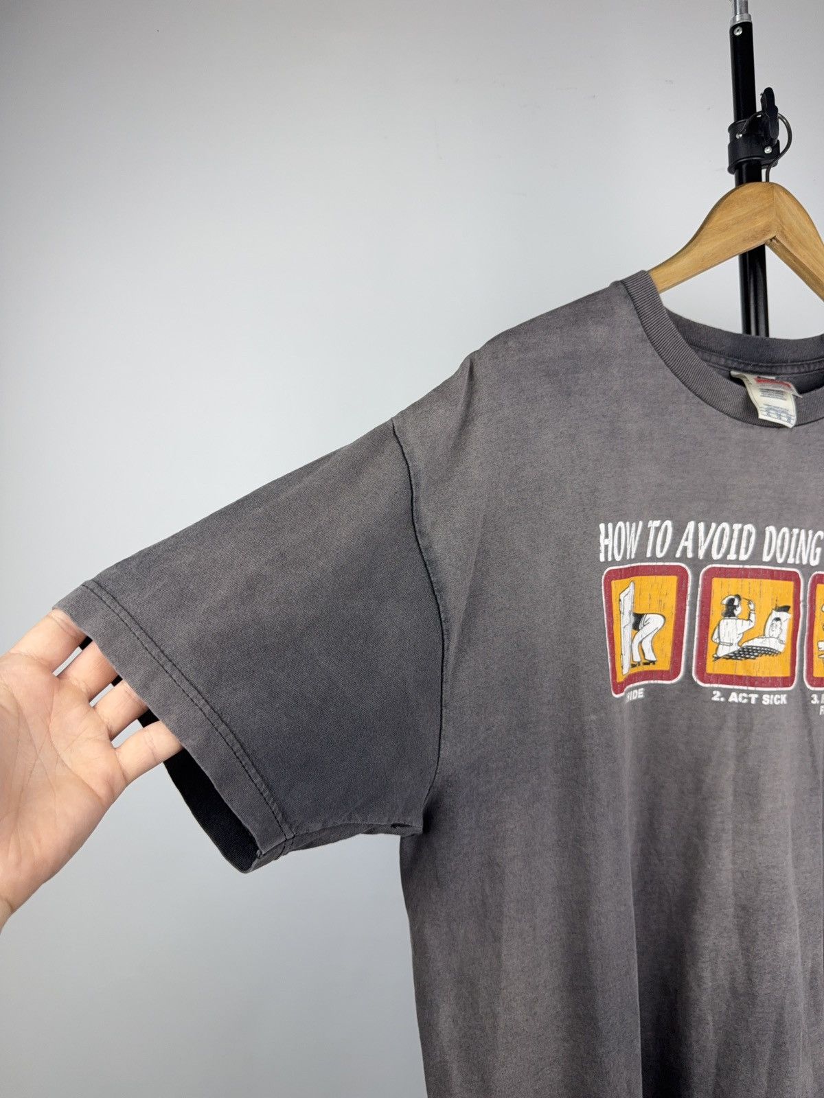 Vintage Vintage Retro 90s Humour How to avoid doing chores T Shirt Size US XL / EU 56 / 4 - 7 Thumbnail