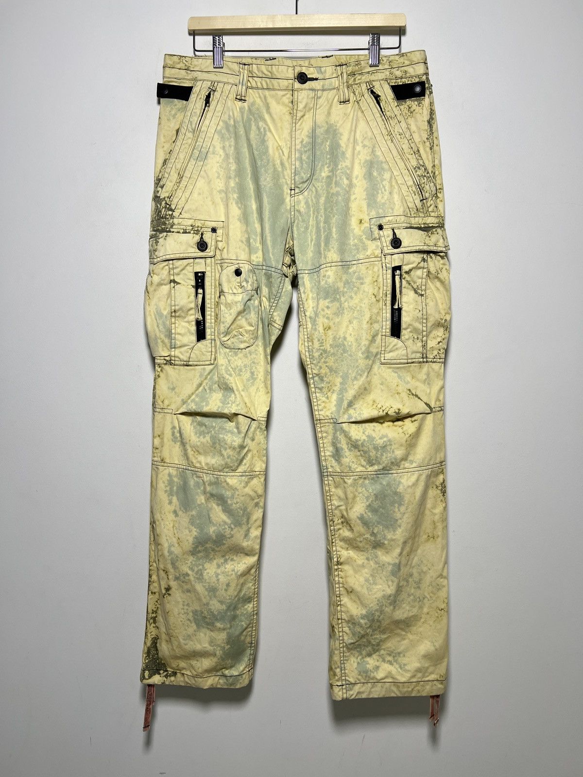 Giorgio Armani giorgio armani tie dye cargo camo multipocket army pants Size US 33 - 3 Thumbnail