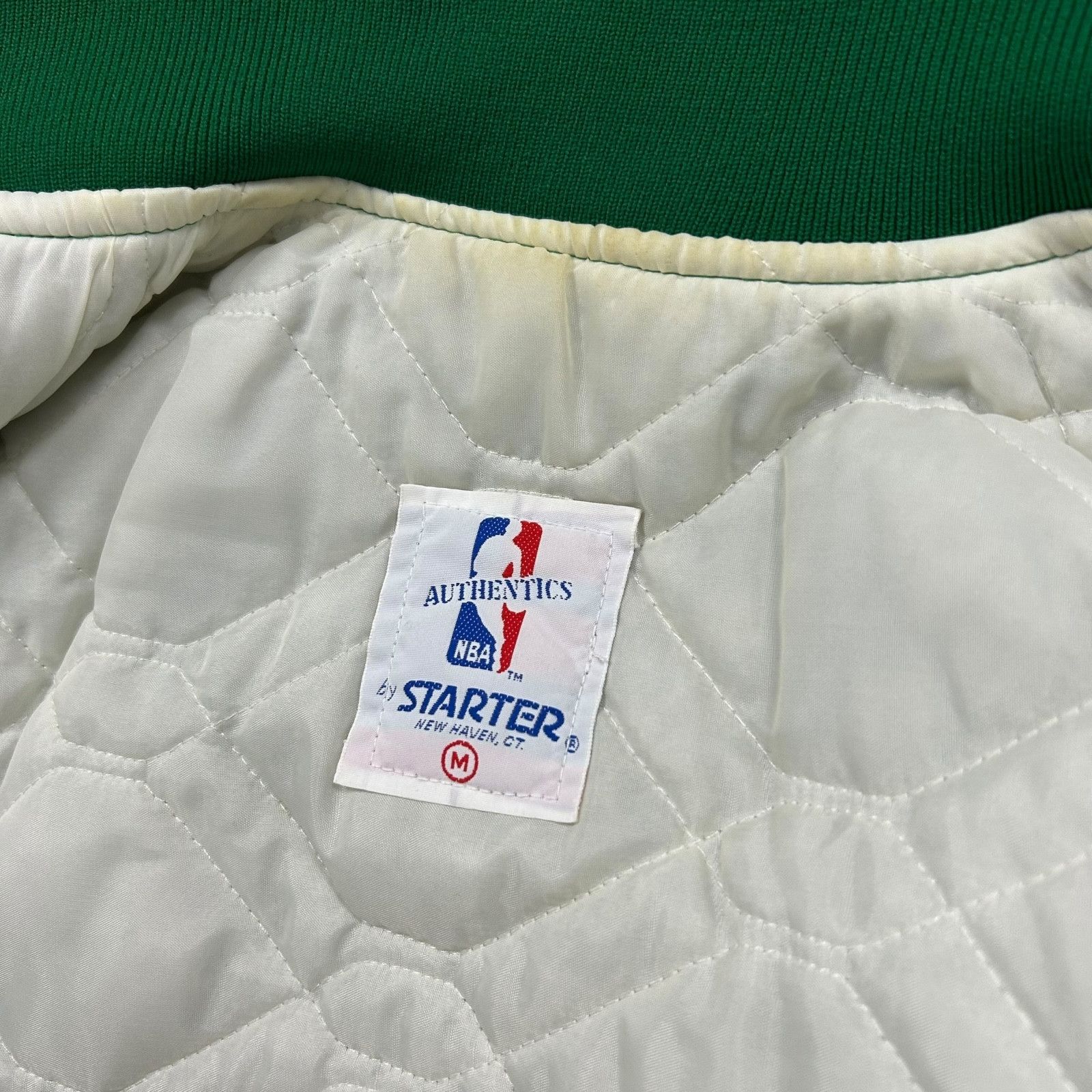 NBA VTG 90s NBA BOSTON CELTICS STARTER SATIN JACKET BIG PATCH Size US M / EU 48-50 / 2 - 10 Thumbnail