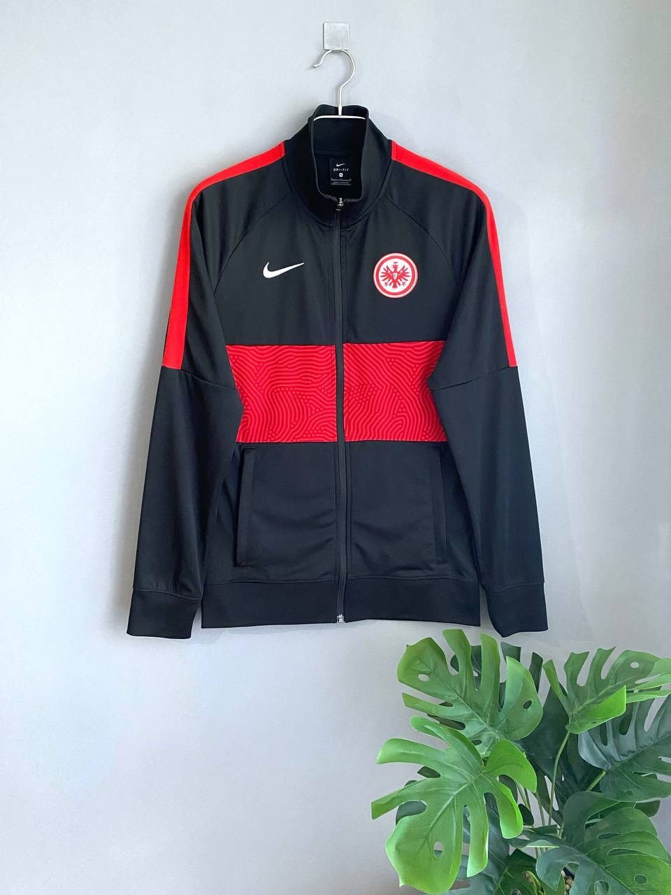Nike Eintracht Frankurt 2020/21 Football Training Track Jacket, S Size US S / EU 44-46 / 1 - 1 Thumbnail