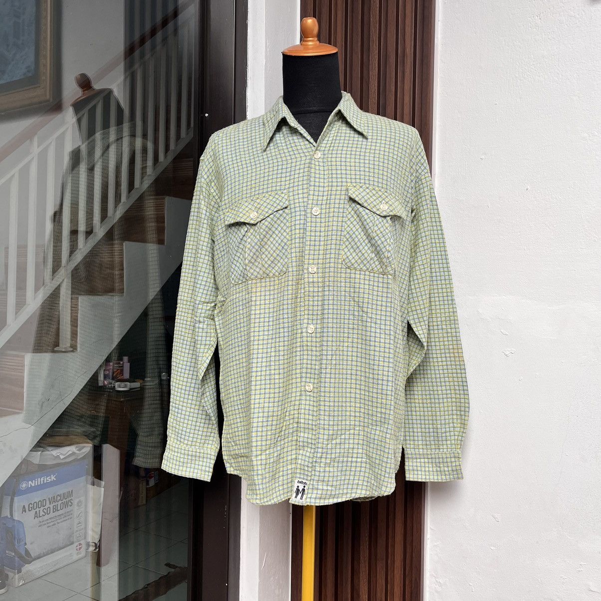 Girl Skateboards × Vintage ICONIC LOGO BITCH SKATEBOARDS Double Pocket Shirt Size US L / EU 52-54 / 3 - 1 Thumbnail