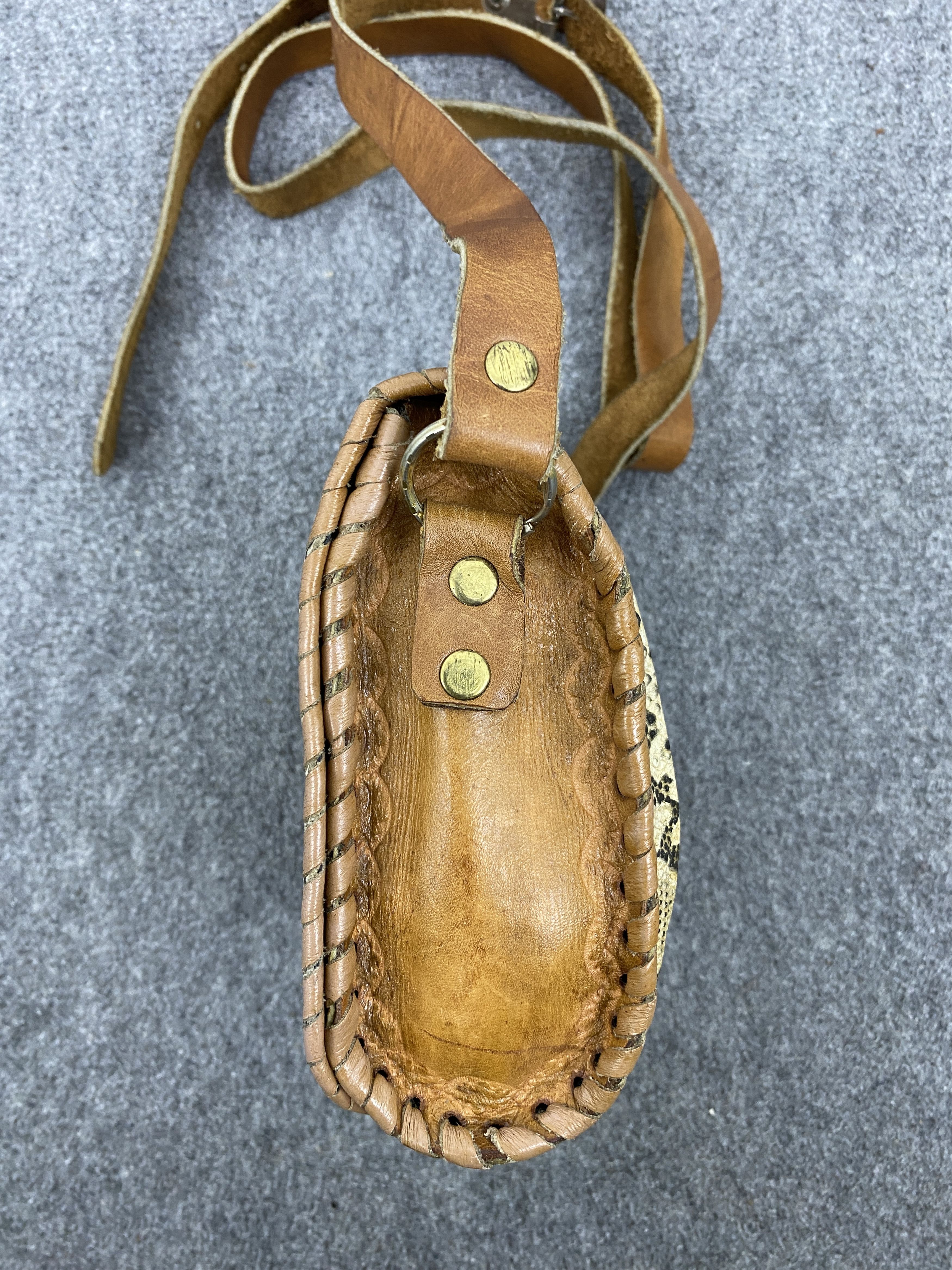 Japanese Brand Vintage Python Snake Leather Sling BAG Size ONE SIZE - 6 Thumbnail
