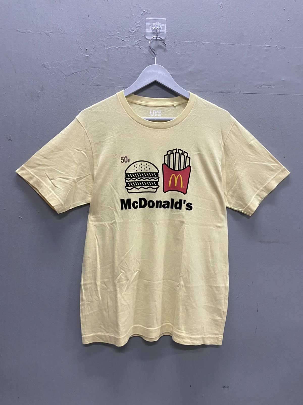 Uniqlo UNIQLO 50th BIG MAC HAMBURGER ANNIVERSARY TEE SHIRT Size US M / EU 48-50 / 2 - 1 Thumbnail