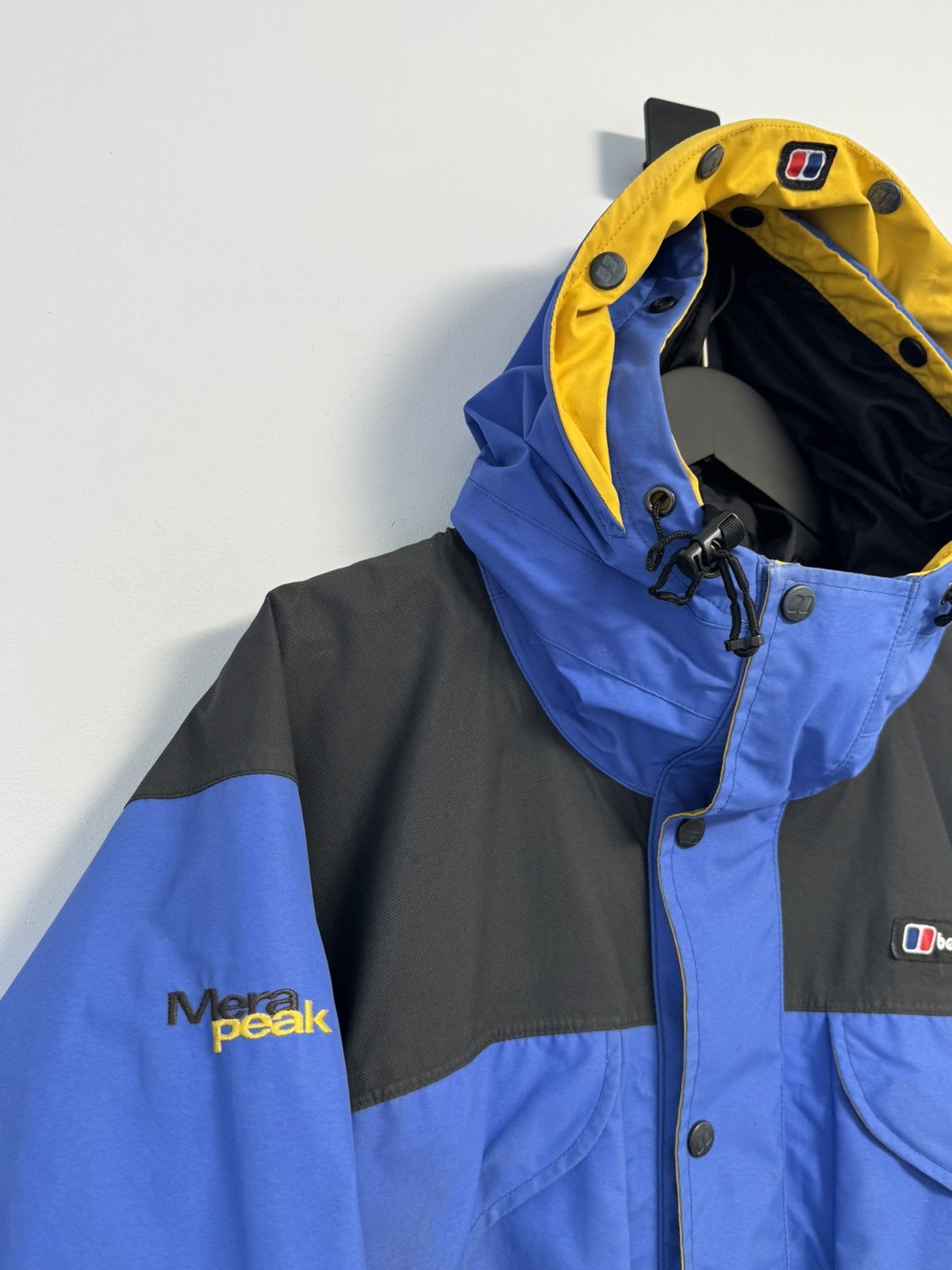 Berghaus 🔥Berghaus Vintage Y2K style Mera Peek Gore-Tex Outdoor Size US M / EU 48-50 / 2 - 6 Thumbnail