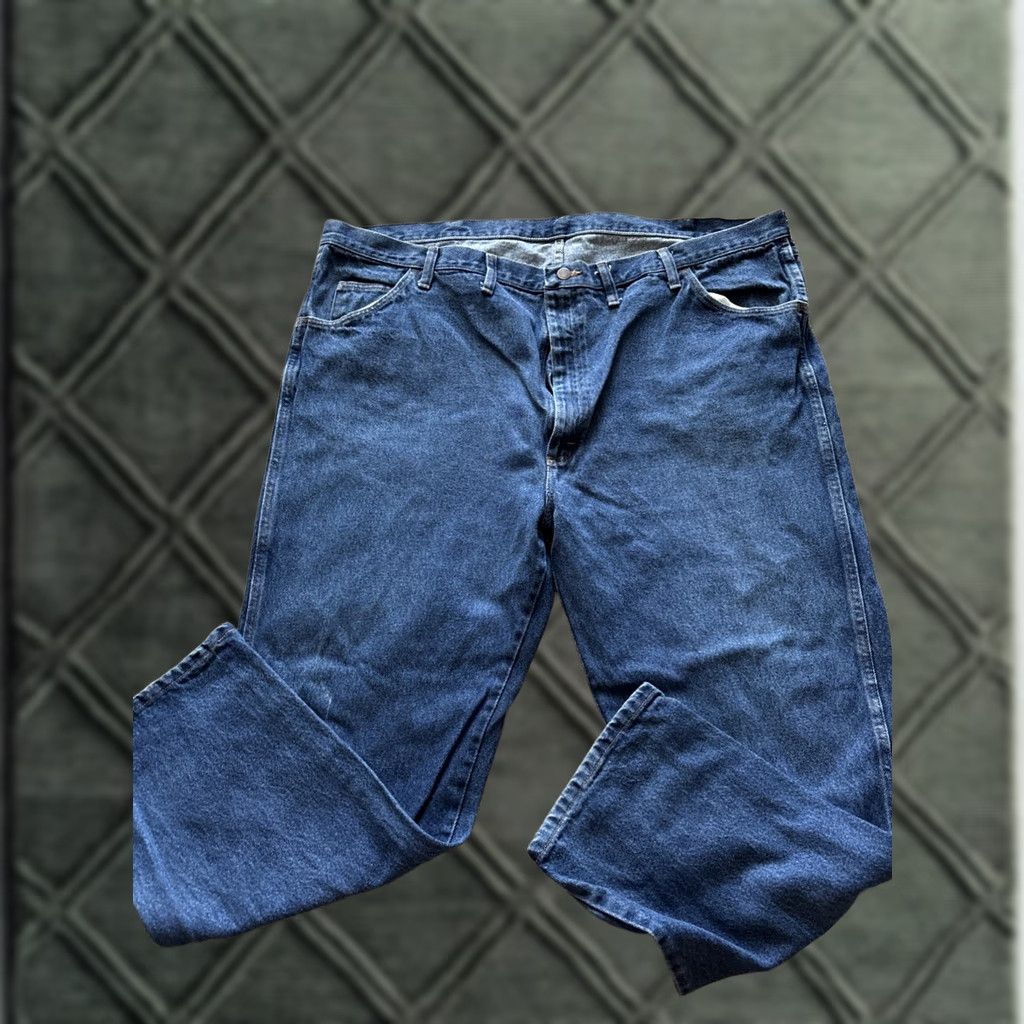 Wrangler VINTAGE Wrangler Jeans Dark Wash 48X29 5-Pocket Denim Cotton Regular Straight Men Winter Spring Summer Fall Autumn Blue 30in Inseam Size US 32 / EU 48 - 1 Thumbnail