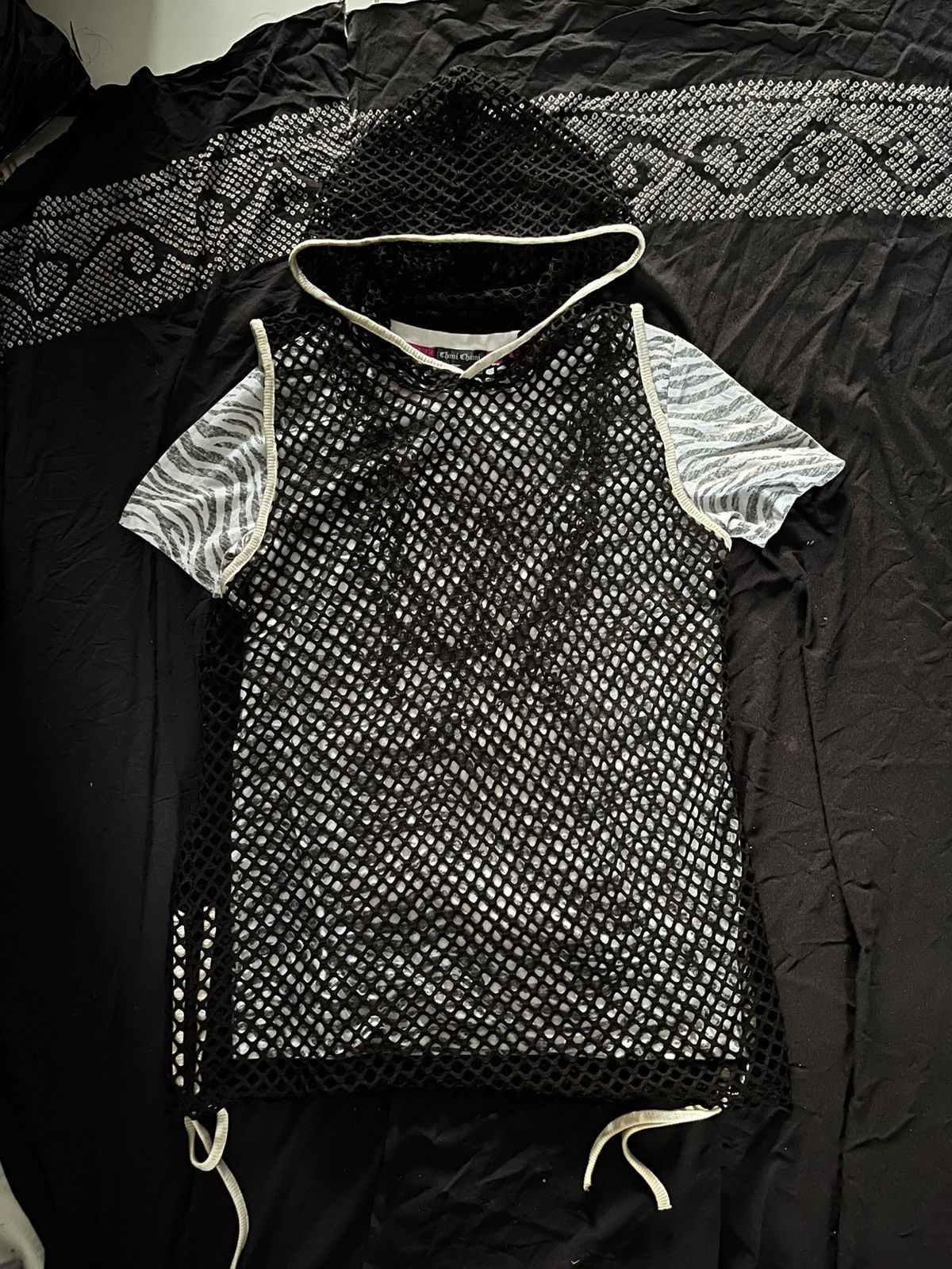 Le Grande Bleu (L.G.B.) Japanese unknwn fishnet punk hoodie Size US M / EU 48-50 / 2 - 2 Thumbnail