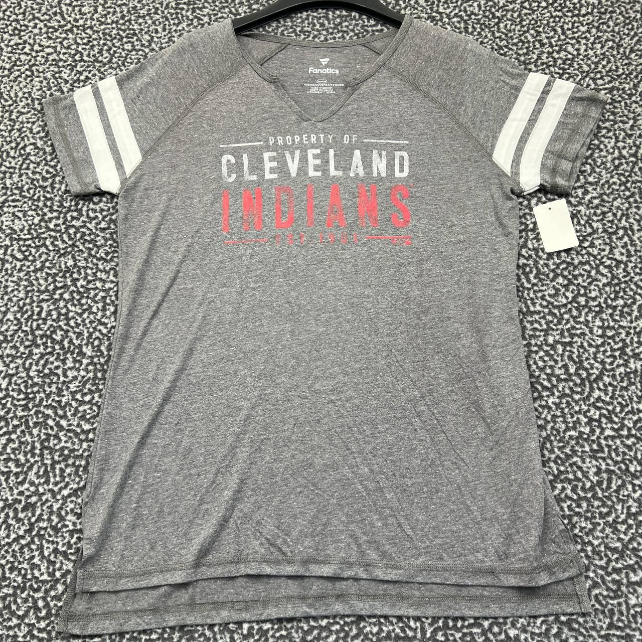 Other Cleveland Indians Guardians Shirt Women Gray Fanatics New M Size M / US 6-8 / IT 42-44 - 1 Thumbnail