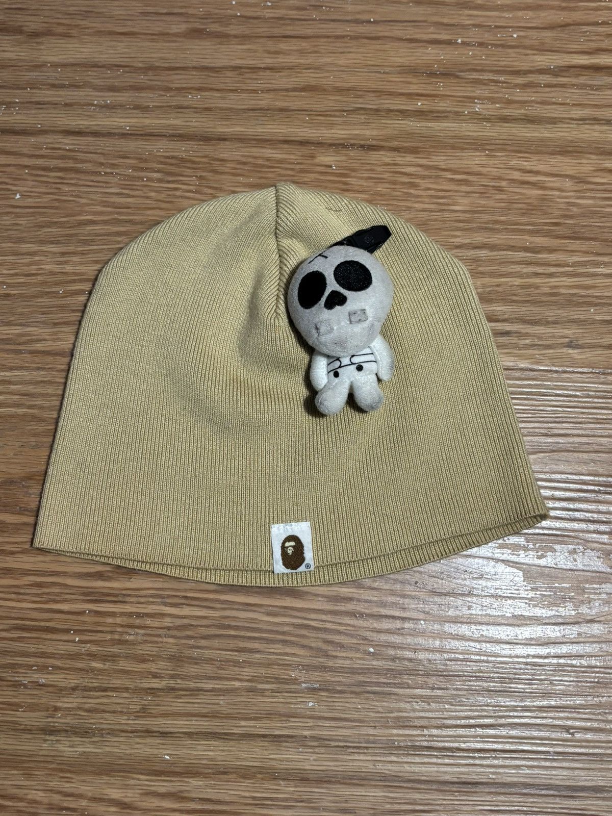 A bathing ape beige beanie