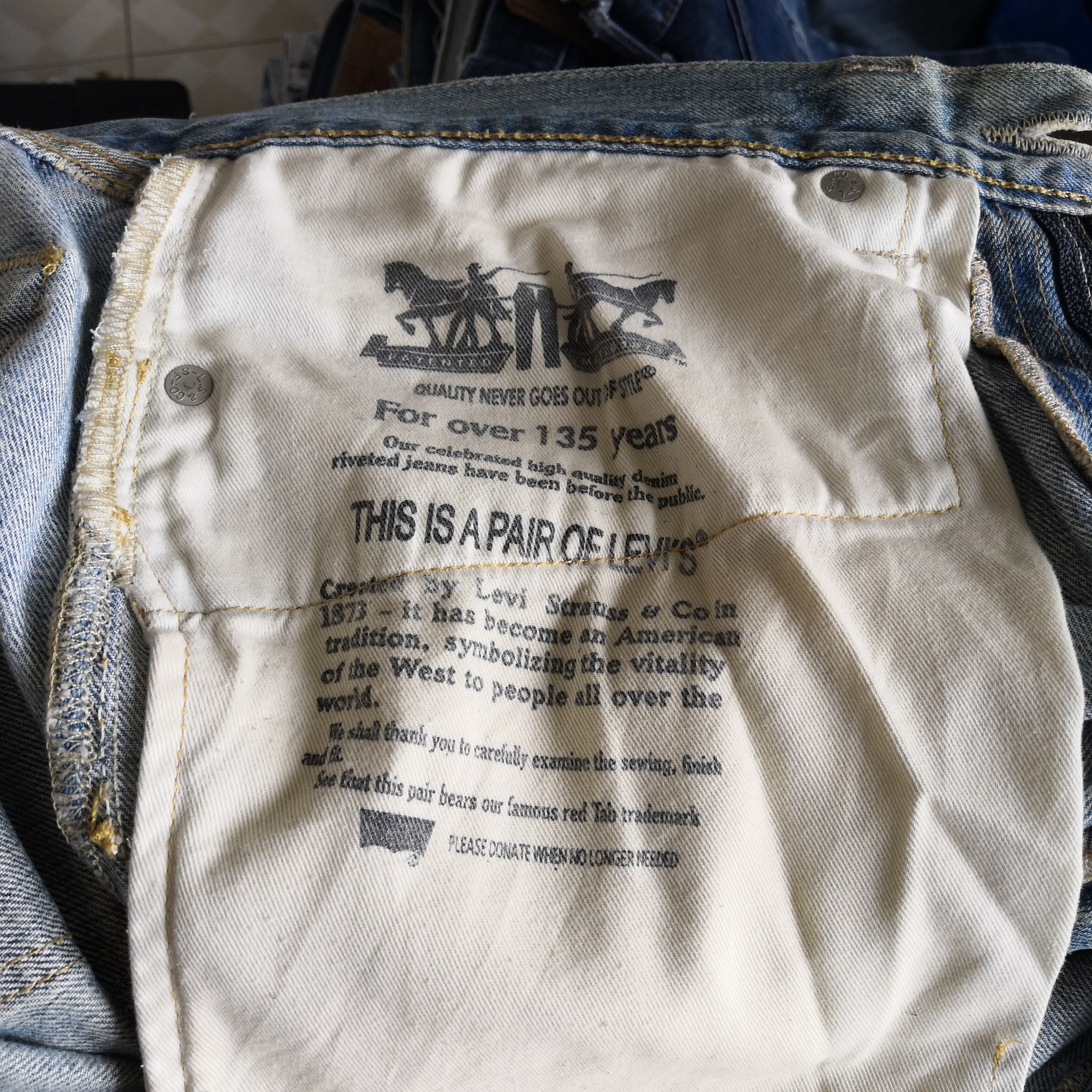 Jean Vintage Levis 505 Mud Wash Denim Distressed Levi's 505 Jeans Size US 34 / EU 50 - 7 Thumbnail