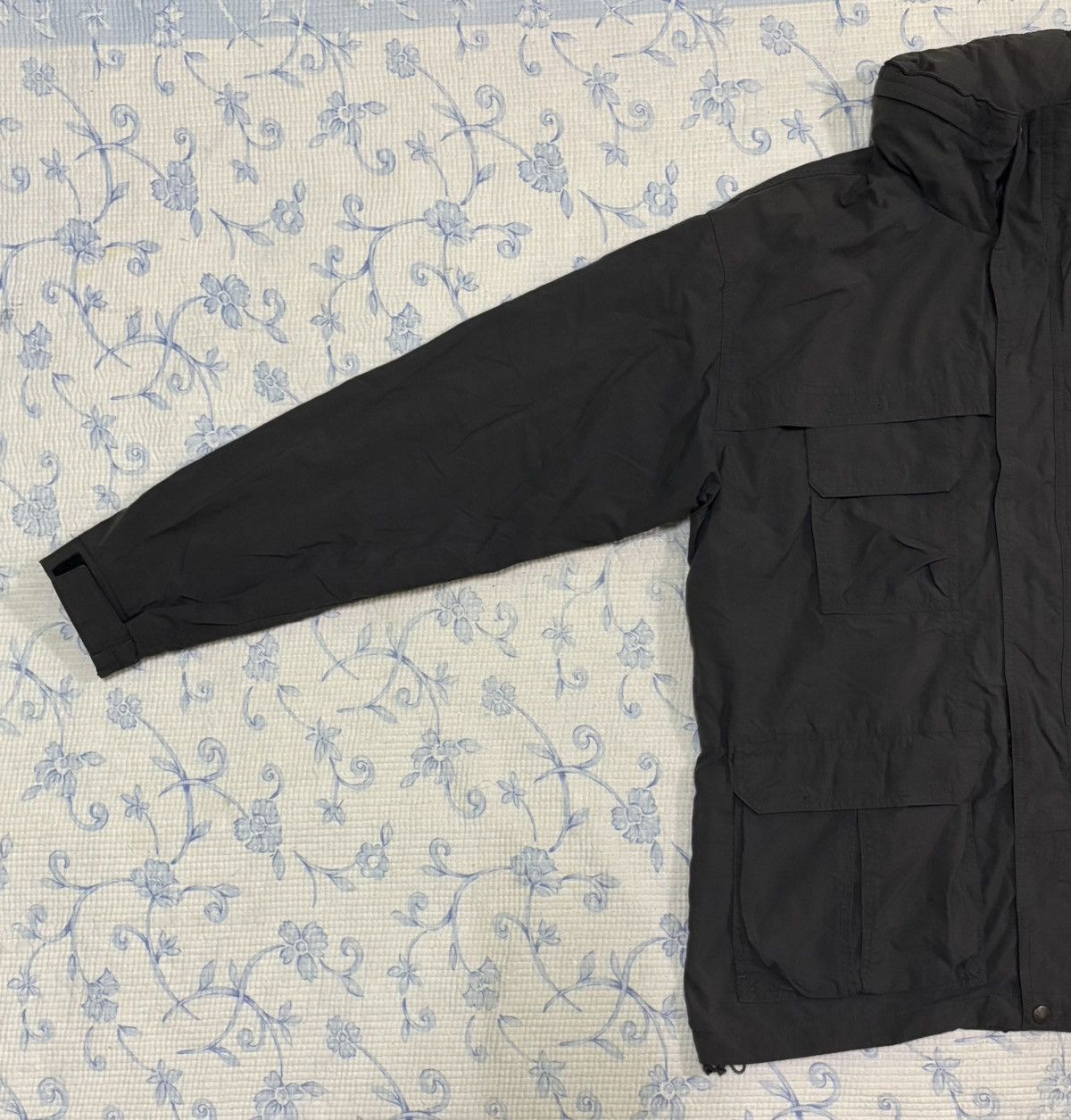 The North Face The North Face Multi Pocket Windbreaker Jacket Size US L / EU 52-54 / 3 - 2 Thumbnail