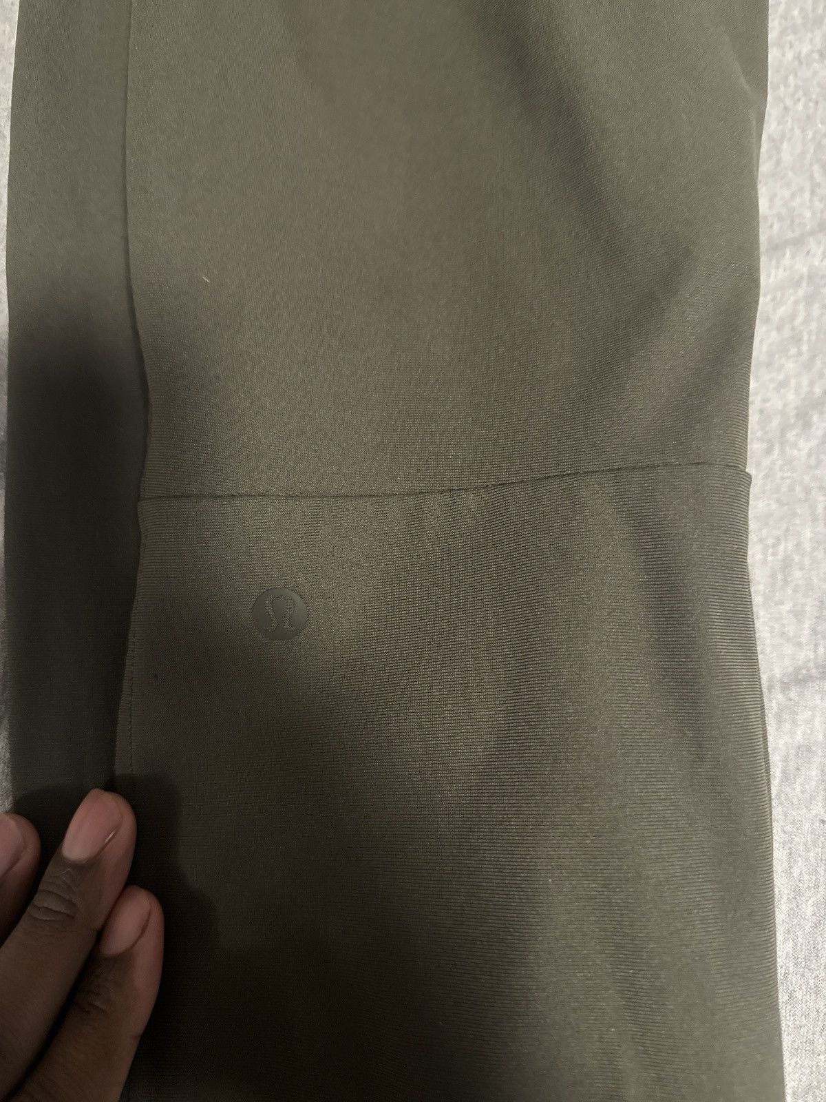 Lululemon Lululemon Yoga/Track Pants Olive Green Size US 31 - 2 Thumbnail