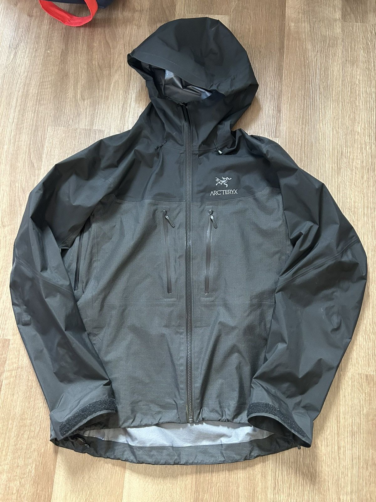 カナダ製 ARC''TERYX GORE-TEX Pro Shell　ジャケット Gore Tex Arcteryx Jacket Shell Arc'teryx Men's Alpha SV GORE