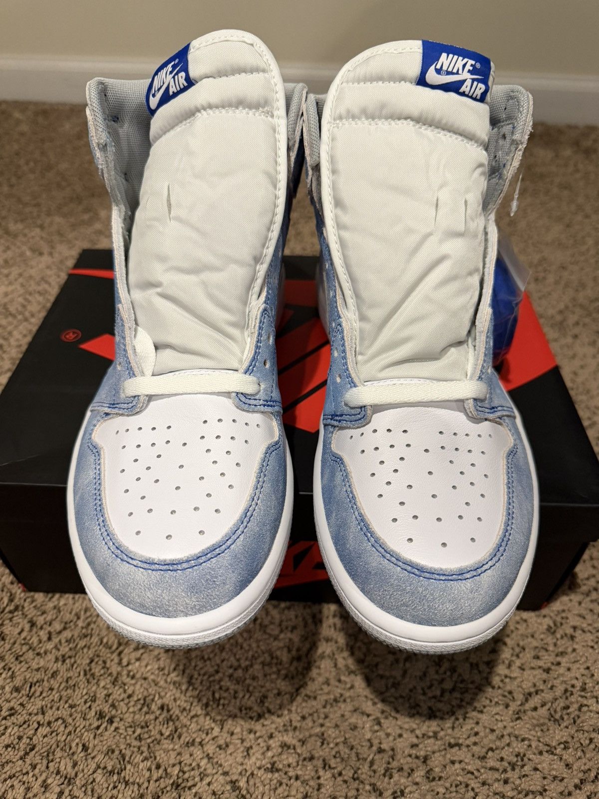 Jordan Brand Jordan 1 Hyper Royal Size US 11 / EU 44 - 3 Thumbnail