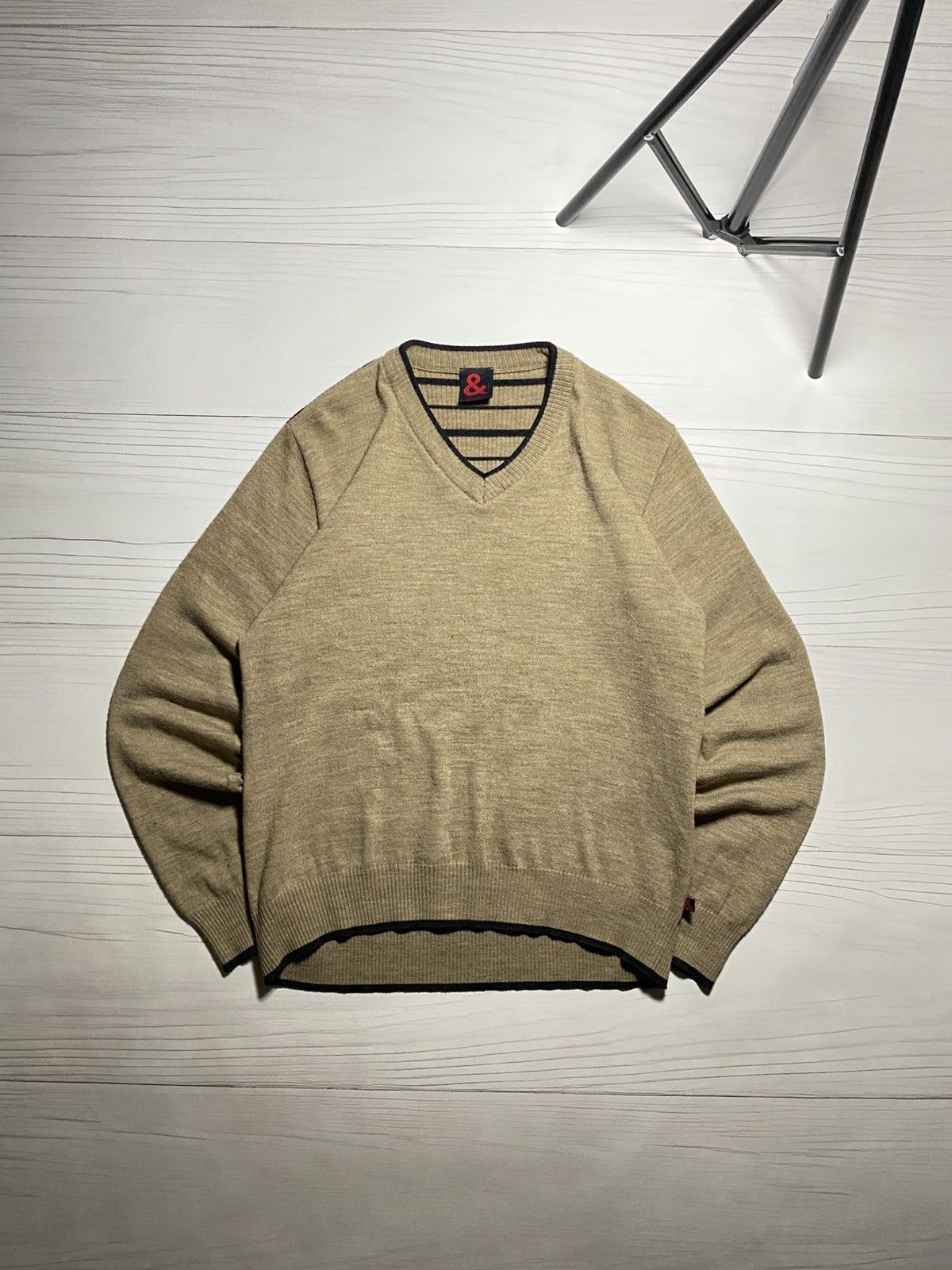 Vintage Dolce & Gabbana Merino wool v-neck y2k sweater