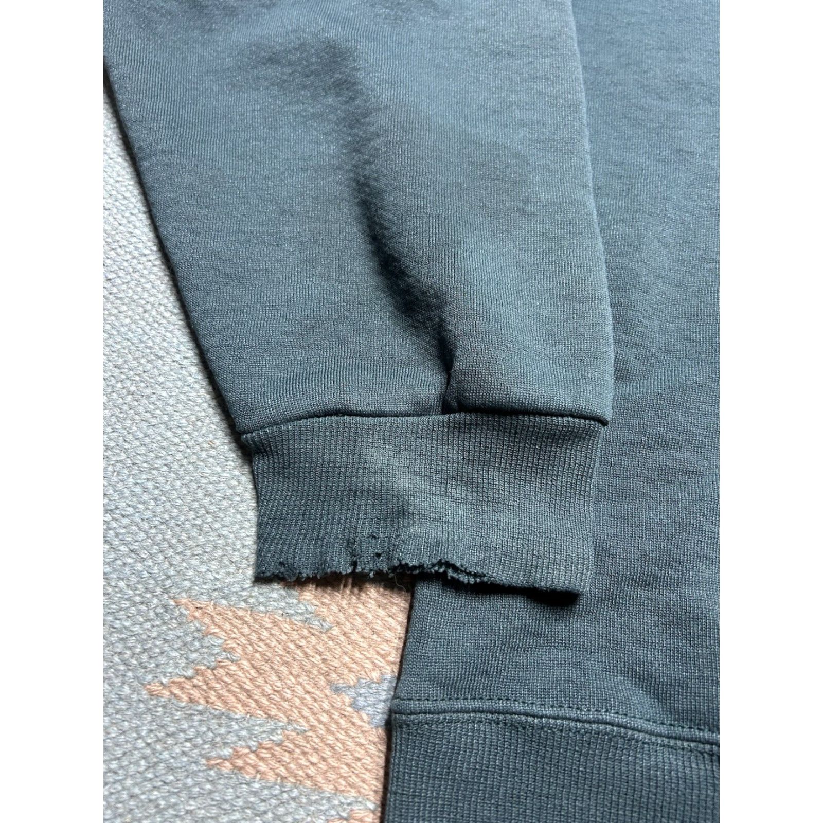 Russell Athletic VINTAGE 90s Russell Athletic Crewneck Sweatshirt XL Men Green Gradient Sun Faded Pullover Size US XL / EU 56 / 4 - 3 Thumbnail