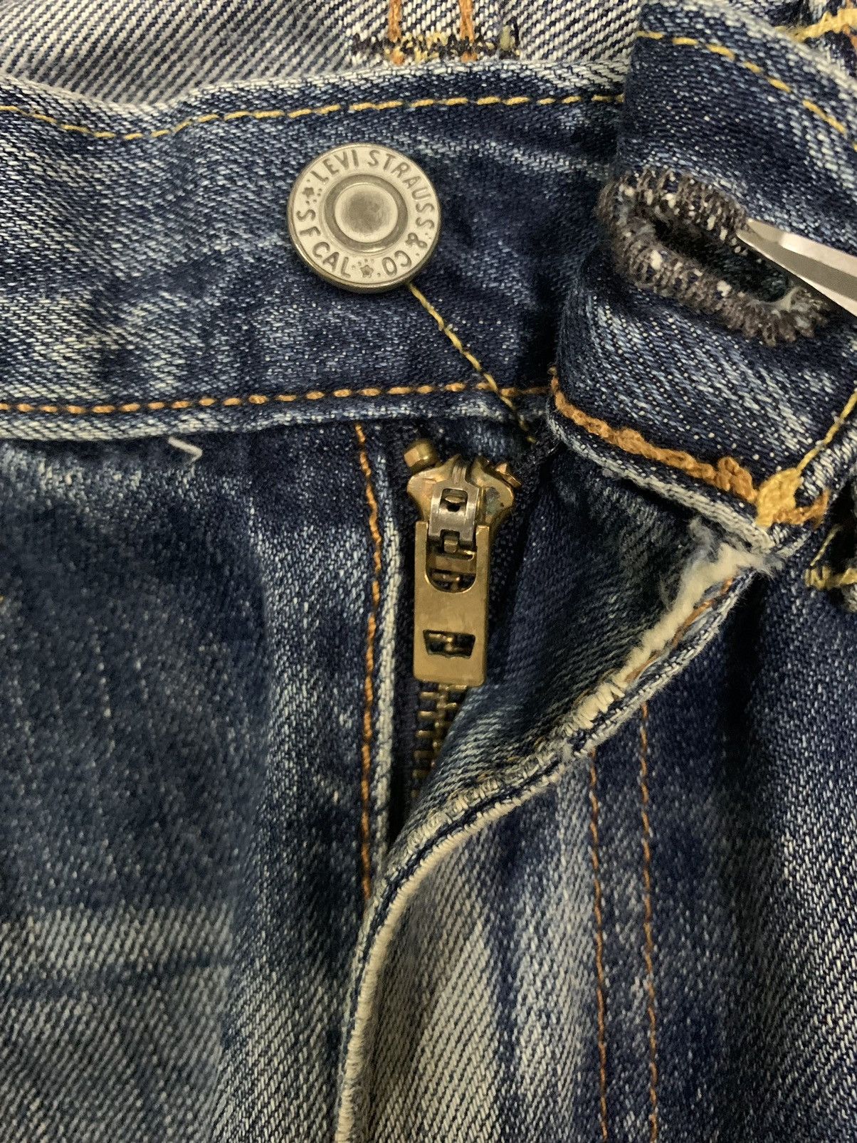 Levi's Vintage Clothing Vintage Y2K Levis 502 Blue Washed Loose Straight Jeans 32x29 Size US 32 / EU 48 - 4 Thumbnail