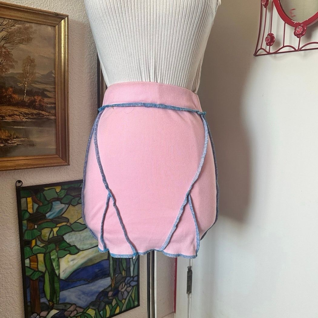 Shein shein pink and blue contrast stitch high waisted skirt Size 26" / US 2 / IT 38 - 1 Thumbnail