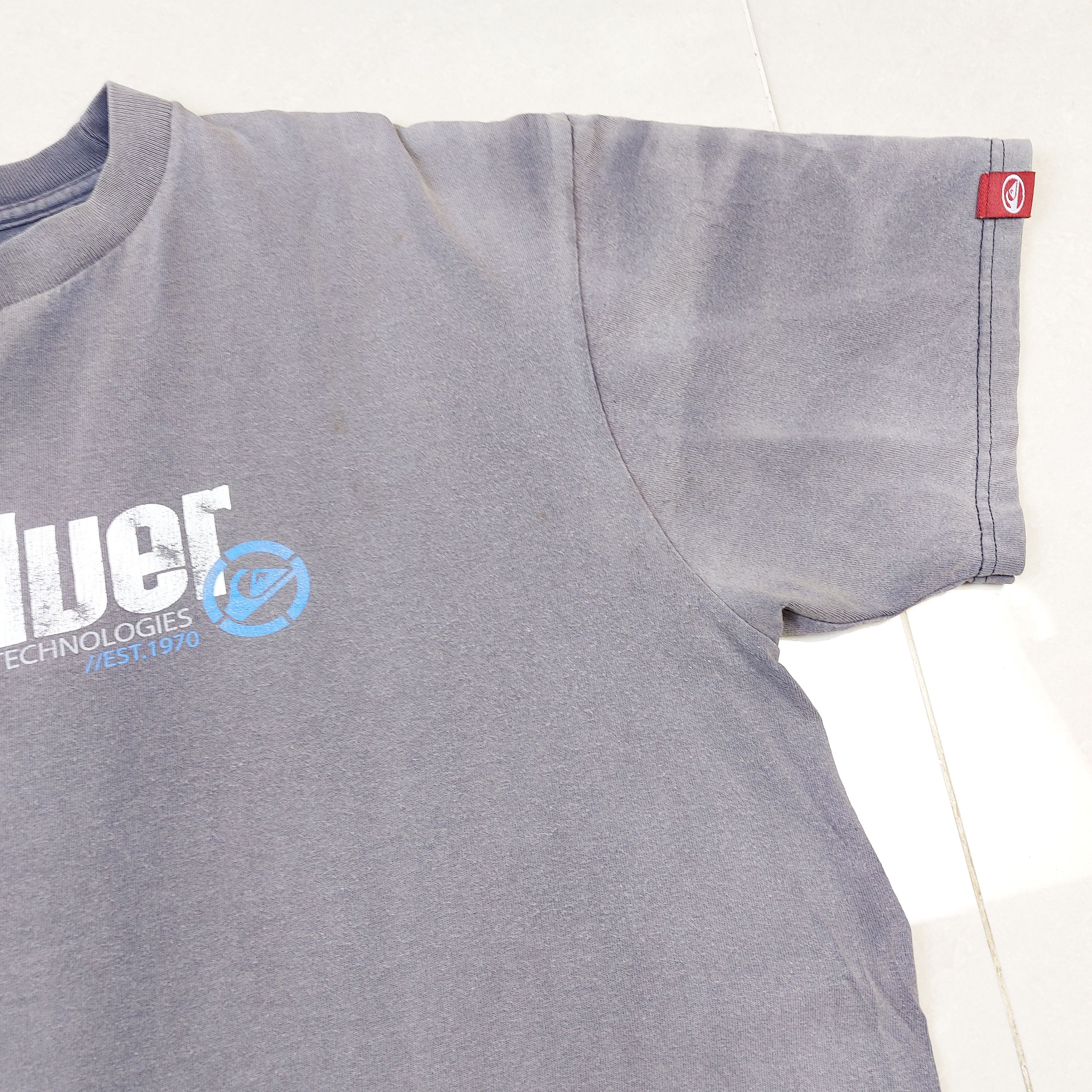 Quiksilver Vintage 90s Quiksilver Surf Skate Gradient Sun Faded TEE Size US XL / EU 56 / 4 - 6 Thumbnail