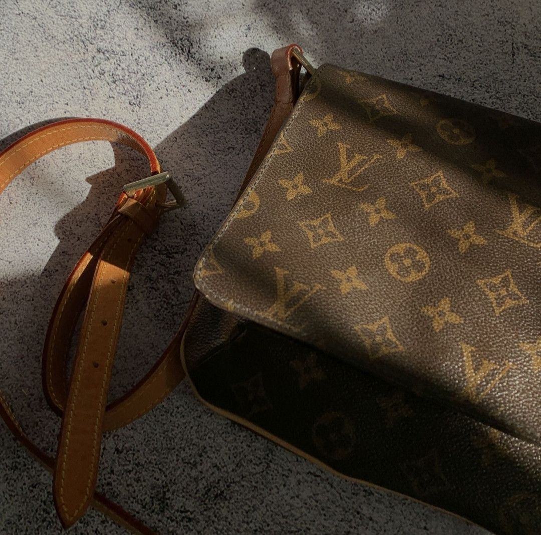Louis Vuitton Louis Vuitton Musette Tango Canvas Handbag Size ONE SIZE - 1 Thumbnail