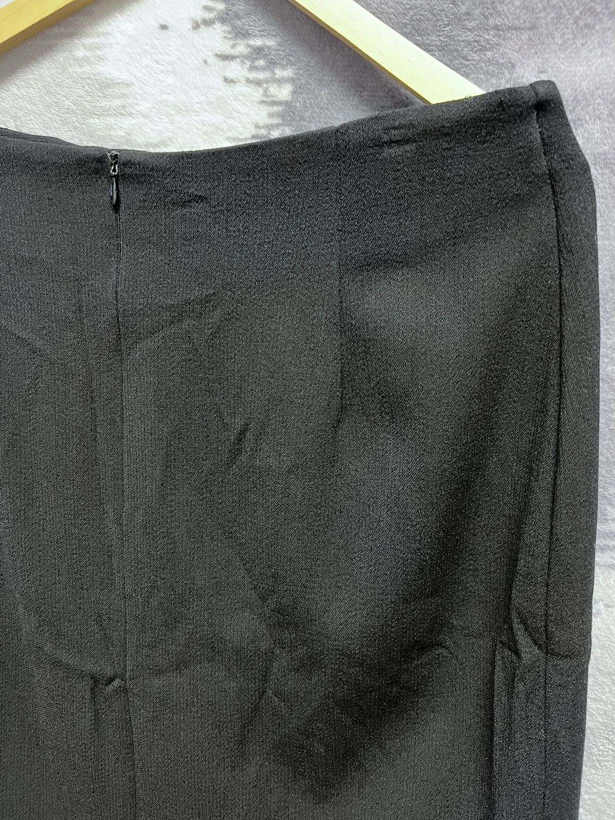 Designer × Givenchy × Vintage Givenchy mid black wool skirt vintage luxury old money Size 32" / US 10 / IT 46 - 7 Thumbnail