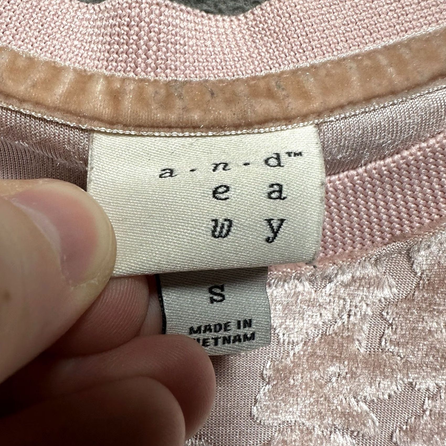 Vintage A New Day Shirt Womens Small Pink Blush Floral Burnout Velvet Bohemian Tee EUC Size S / US 4 / IT 40 - 3 Thumbnail