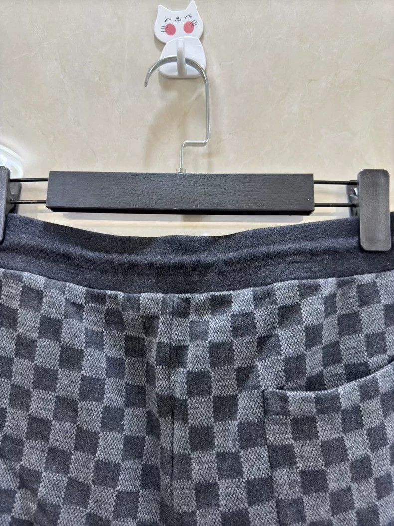 Louis Vuitton Louis Vuitton size l Checkerboard shorts Size US 28 / EU 44 - 4 Thumbnail