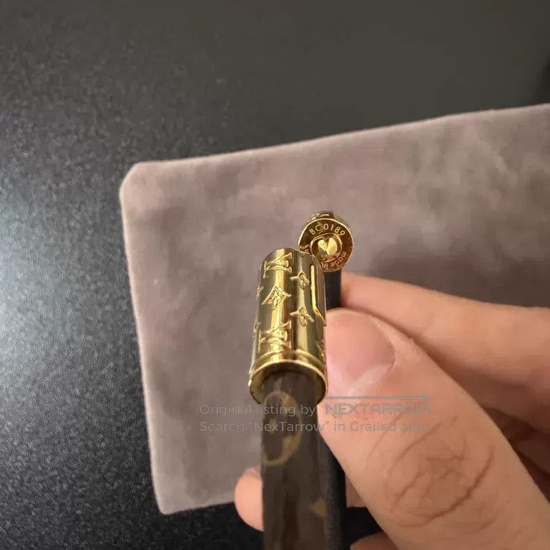 Louis Vuitton Louis Vuitton Monogrammed Double-Tone Bracelet i Size ONE SIZE - 2 Thumbnail