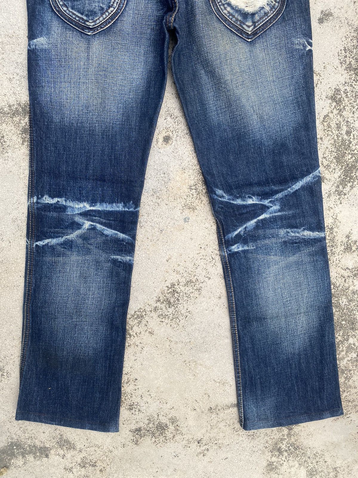 HIDEAWAYS × Japanese Brand Japanese Brand Hideways Distressed Claw Mark Faded Jeans Size US 30 / EU 46 - 16 Thumbnail