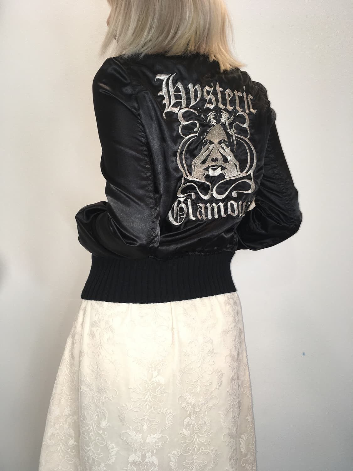 Hysteric Glamour Hysteric Glamour Embroidered Logo Satin Bomber Jacket Size XS / US 0-2 / IT 36-38 - 1 Thumbnail