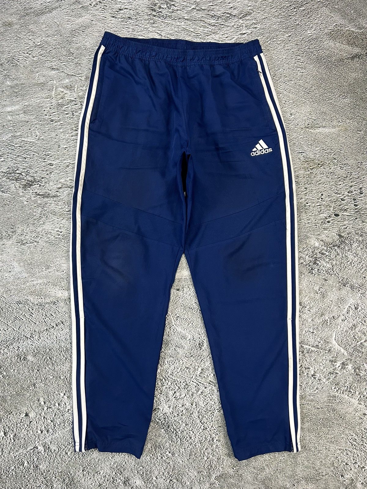 Adidas × Vintage France Adidas track suit navy pants windbreaker vintage Size US L / EU 52-54 / 3 - 11 Thumbnail
