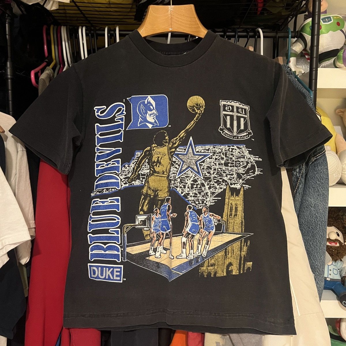 Vintage 1991 NCAA Duke Blue Devils NUTMEG basketball L Single Stitch Size US L / EU 52-54 / 3 - 1 Thumbnail