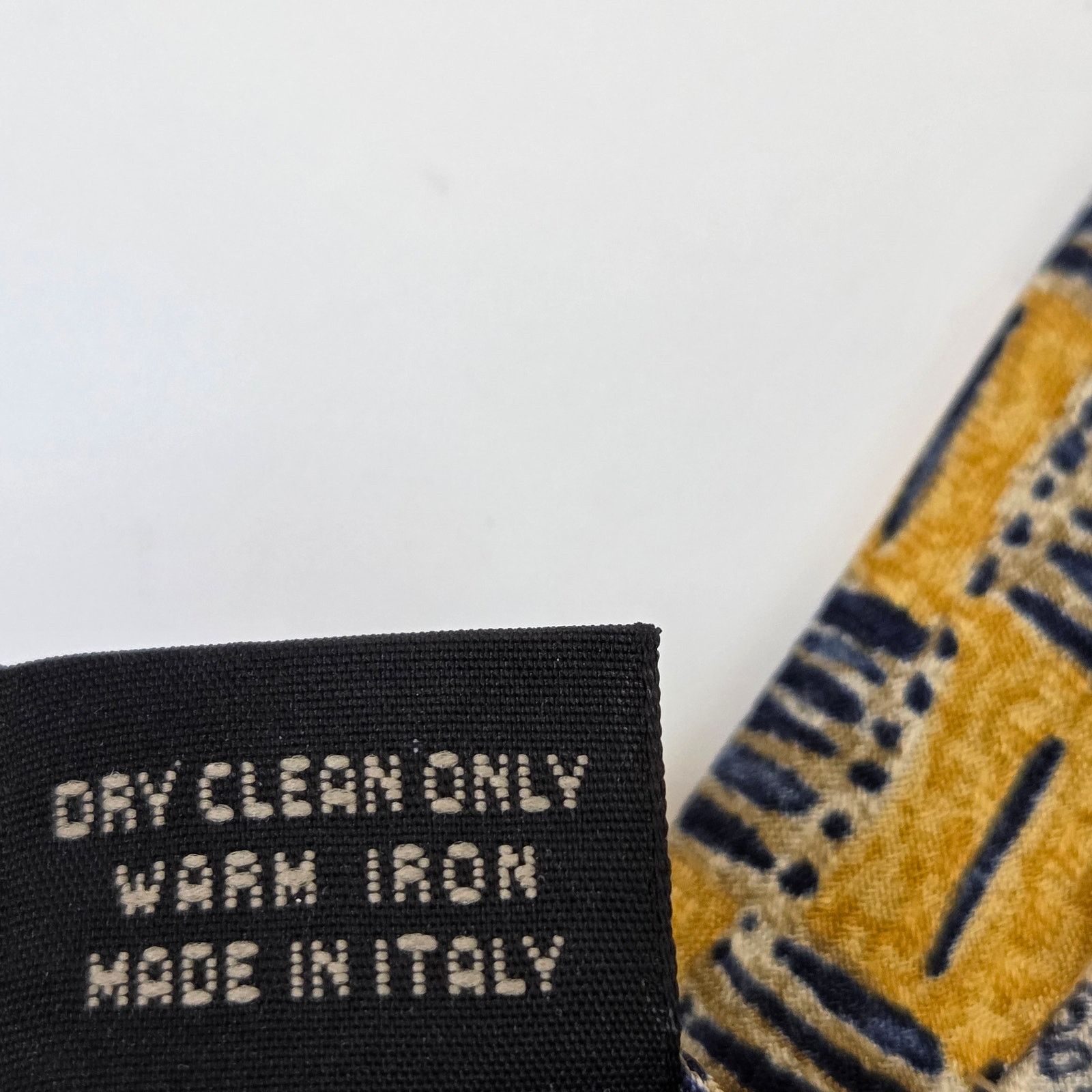 Ermenegildo Zegna Ermenegildo Zegna Silk Tie Gold Navy Geometric 4" Italy Size ONE SIZE - 6 Thumbnail