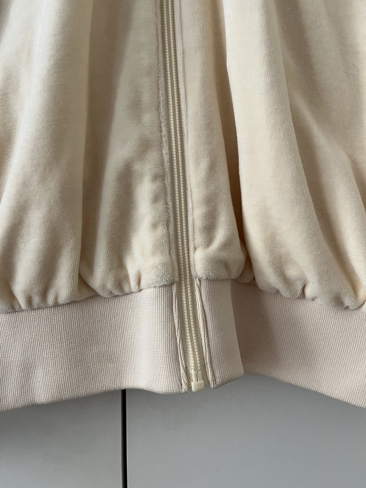 Corteiz Crtz Allstarz VVS Velour jacket medium size vanilla cream wh Size US M / EU 48-50 / 2 - 7 Thumbnail