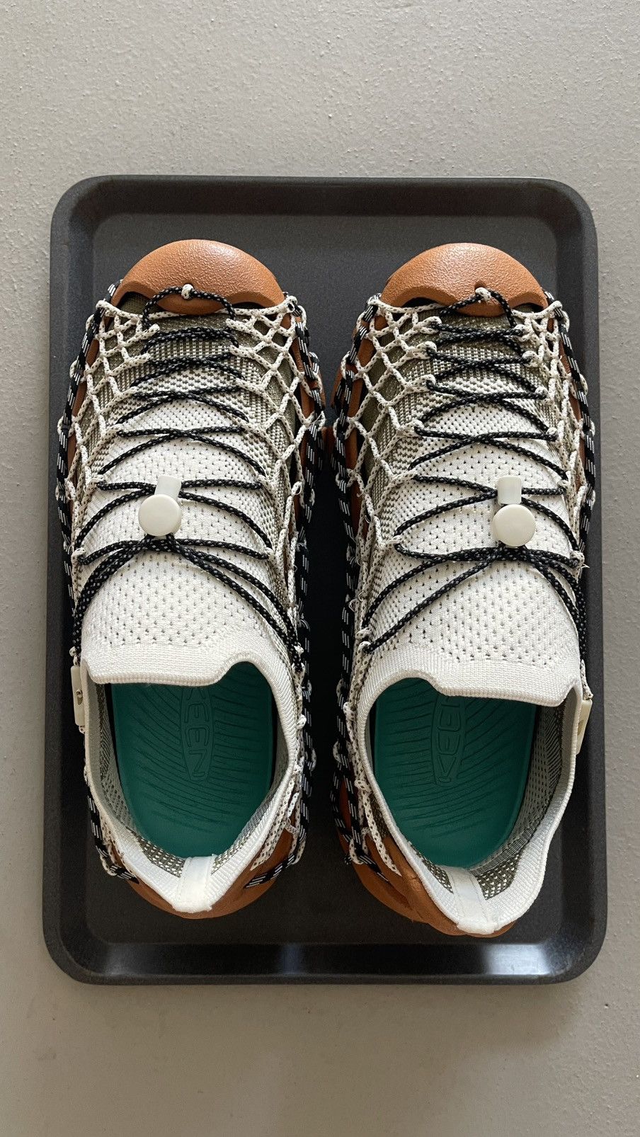 KEEN KEEN UNEEK 360 US9M BIRCH / ROASTED PECAN Size US 9 / EU 42 - 1 Thumbnail