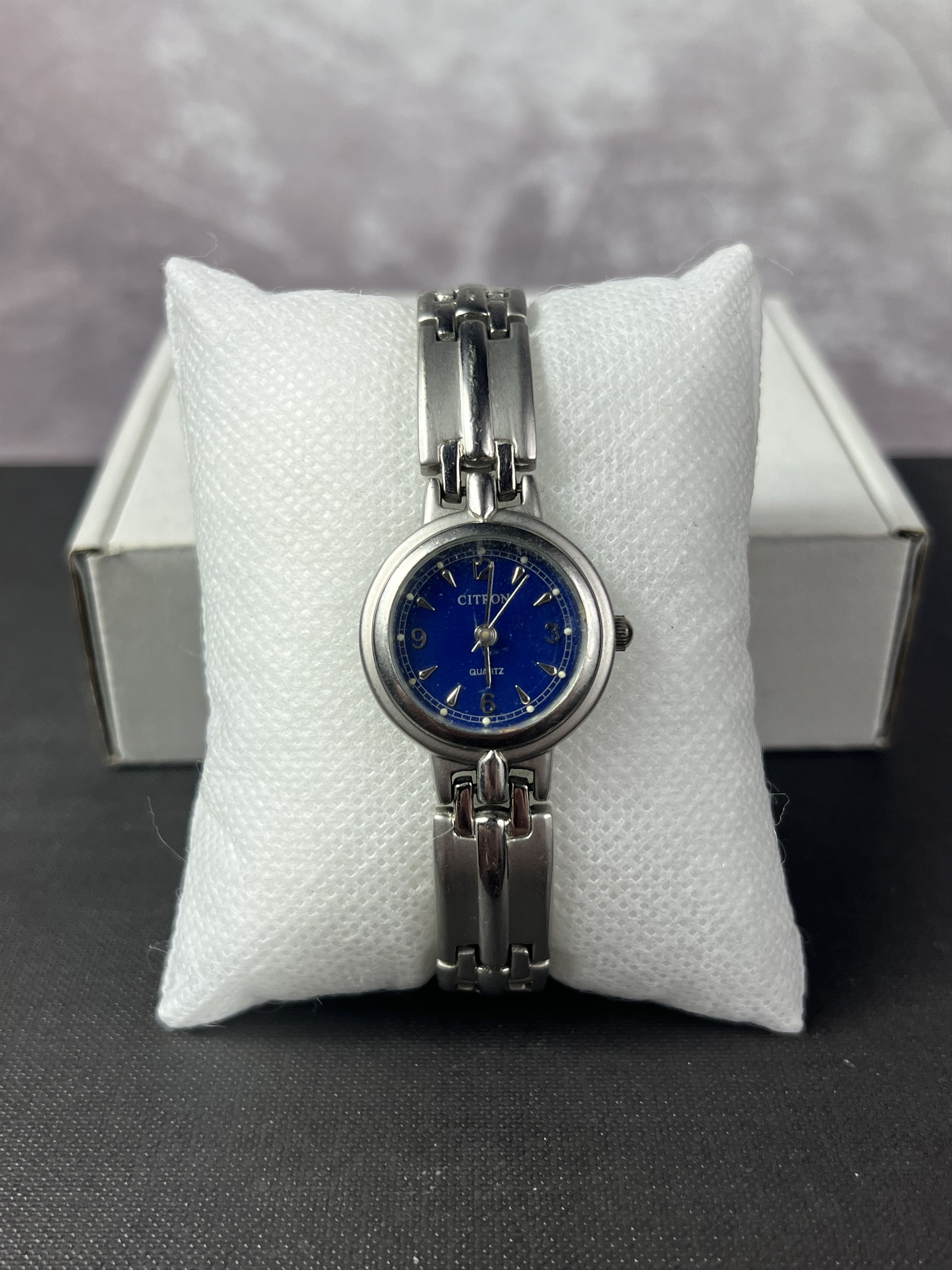 Vintage Futuristic Minimalistic Citron Japanese Style Bracelet Watch Size ONE SIZE - 3 Thumbnail