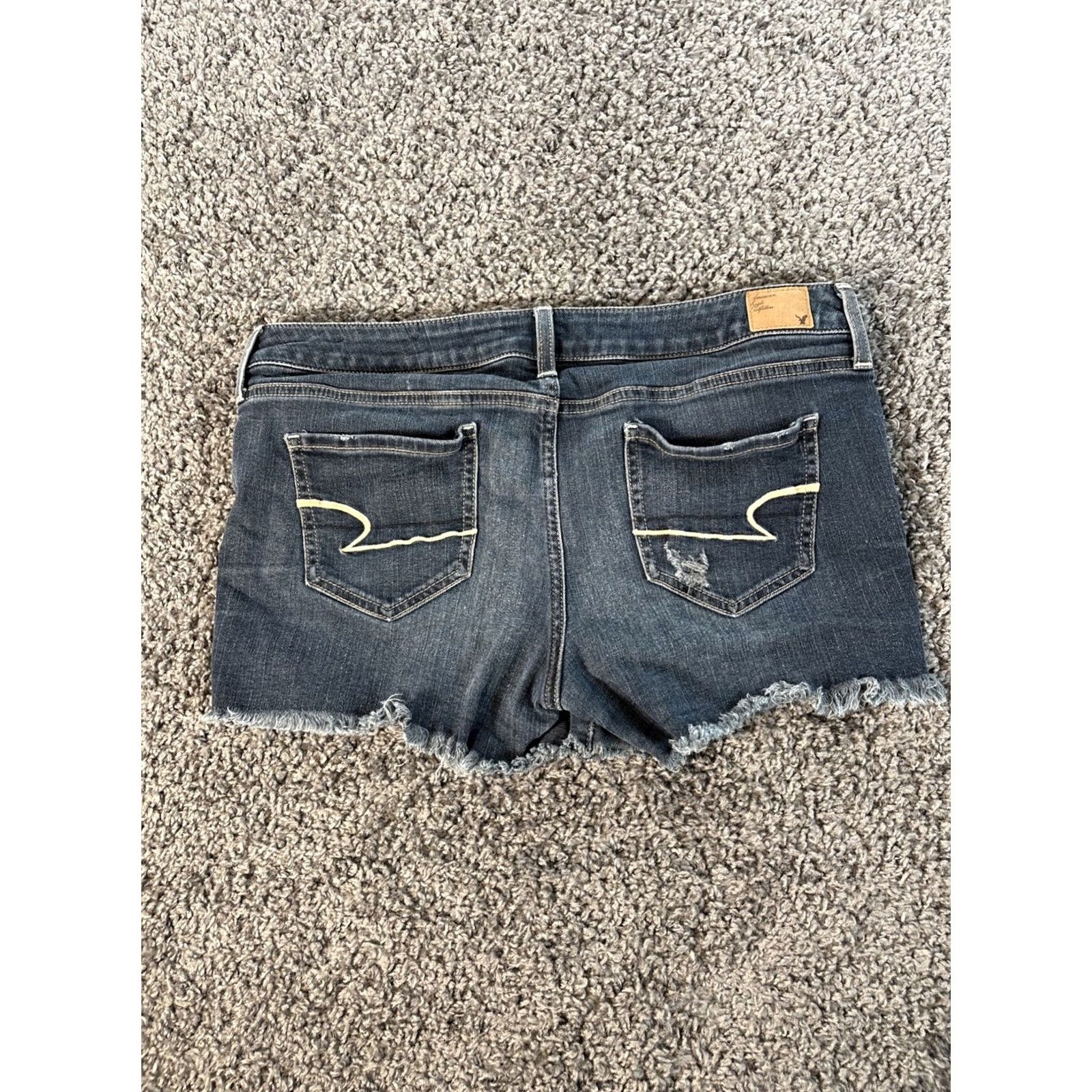 Vintage VINTAGE American Eagle Shorts Womens 34 Low Rise Dark Wash Distressed Y2K Aztec Embroidered Denim Cut-Off Blue Womens Size 24" / US 00 / IT 34 - 7 Thumbnail