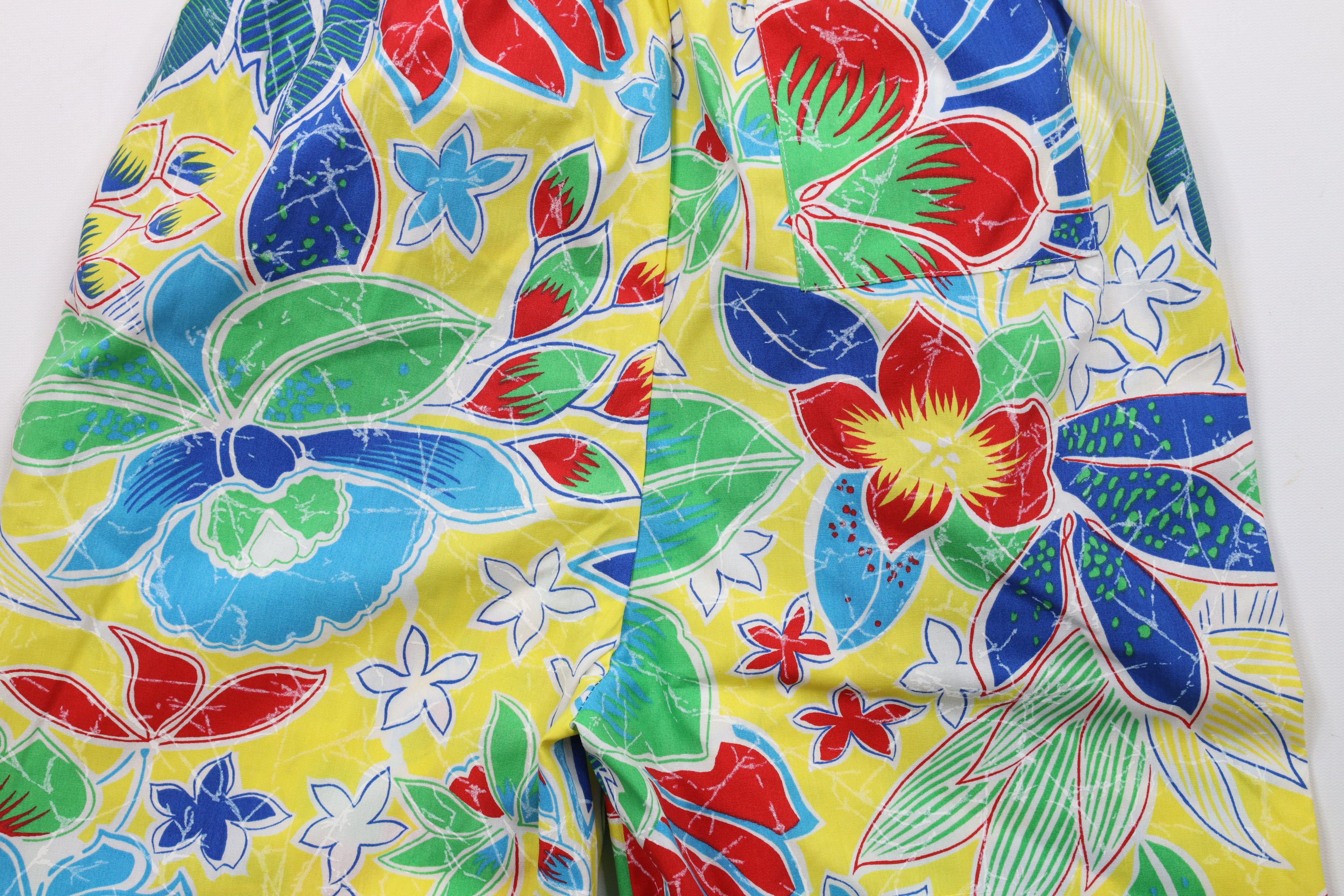 Vintage Deadstock Vintage 70s Streetwear Flower Surfing Shorts USA Size US 32 / EU 48 - 10 Thumbnail