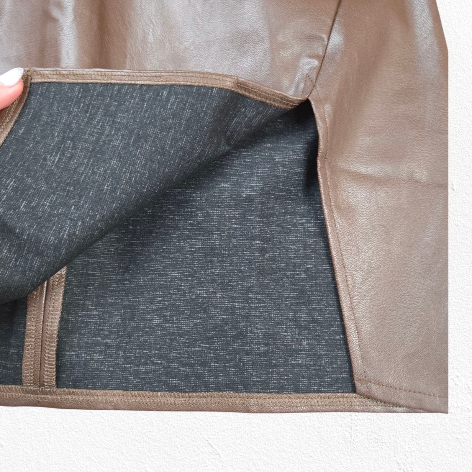 Other Dark Brown Vegan Leather Mini Skirt Size Small Size 26" / US 2 / IT 38 - 7 Thumbnail