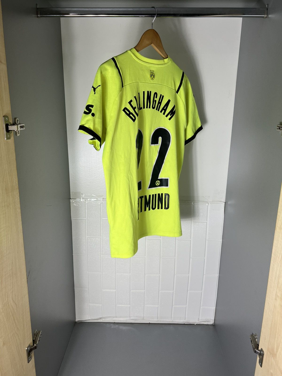 Puma VINTAGE PUMA FC BORUSSIA DORTMUND GERMANY SOCCER JERSEY Y2K Size US M / EU 48-50 / 2 - 17 Thumbnail
