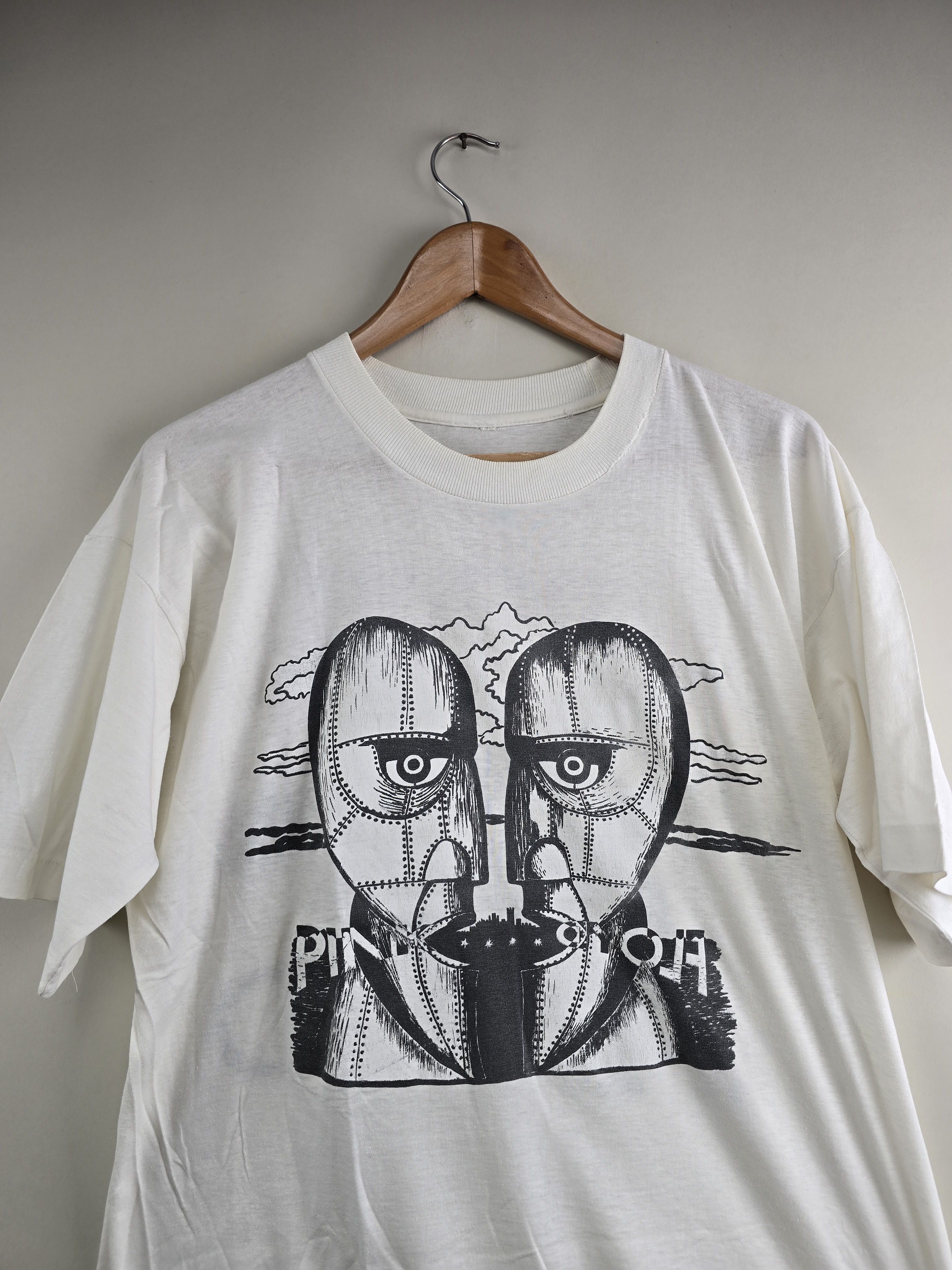 Band Tees × Pink Floyd × Vintage 1994 Pink Floyd Division Bell L 21.5" 27.5" Size US L / EU 52-54 / 3 - 2 Thumbnail