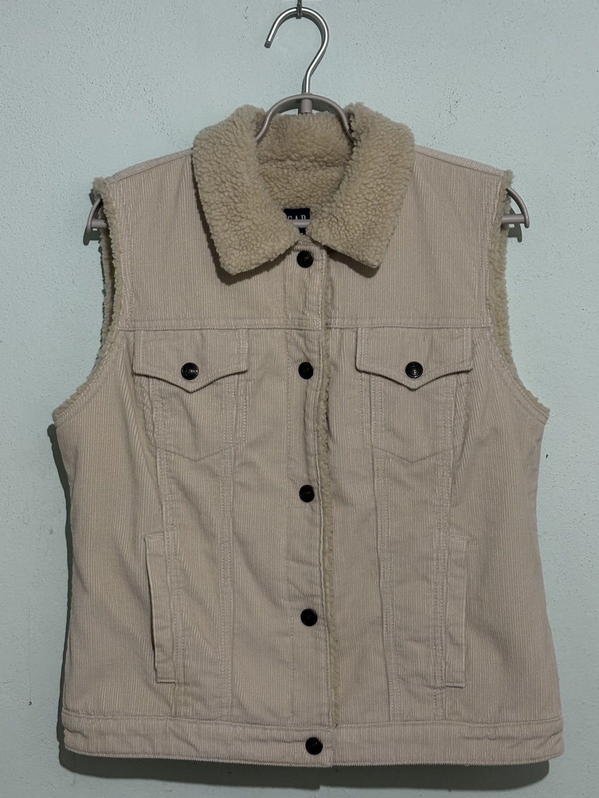 Gap Women Beige Vest Corduroy Sherpa Fleece Lined Size L / US 10 / IT 46 - 1 Thumbnail