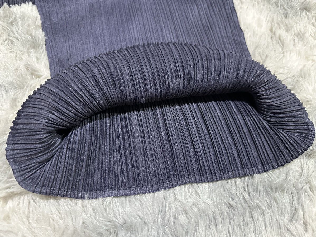 Pleats Please Issey Miyake 🔥Pleats Please Issey Miyake High Neck Top Navy Size US M / EU 48-50 / 2 - 6 Thumbnail