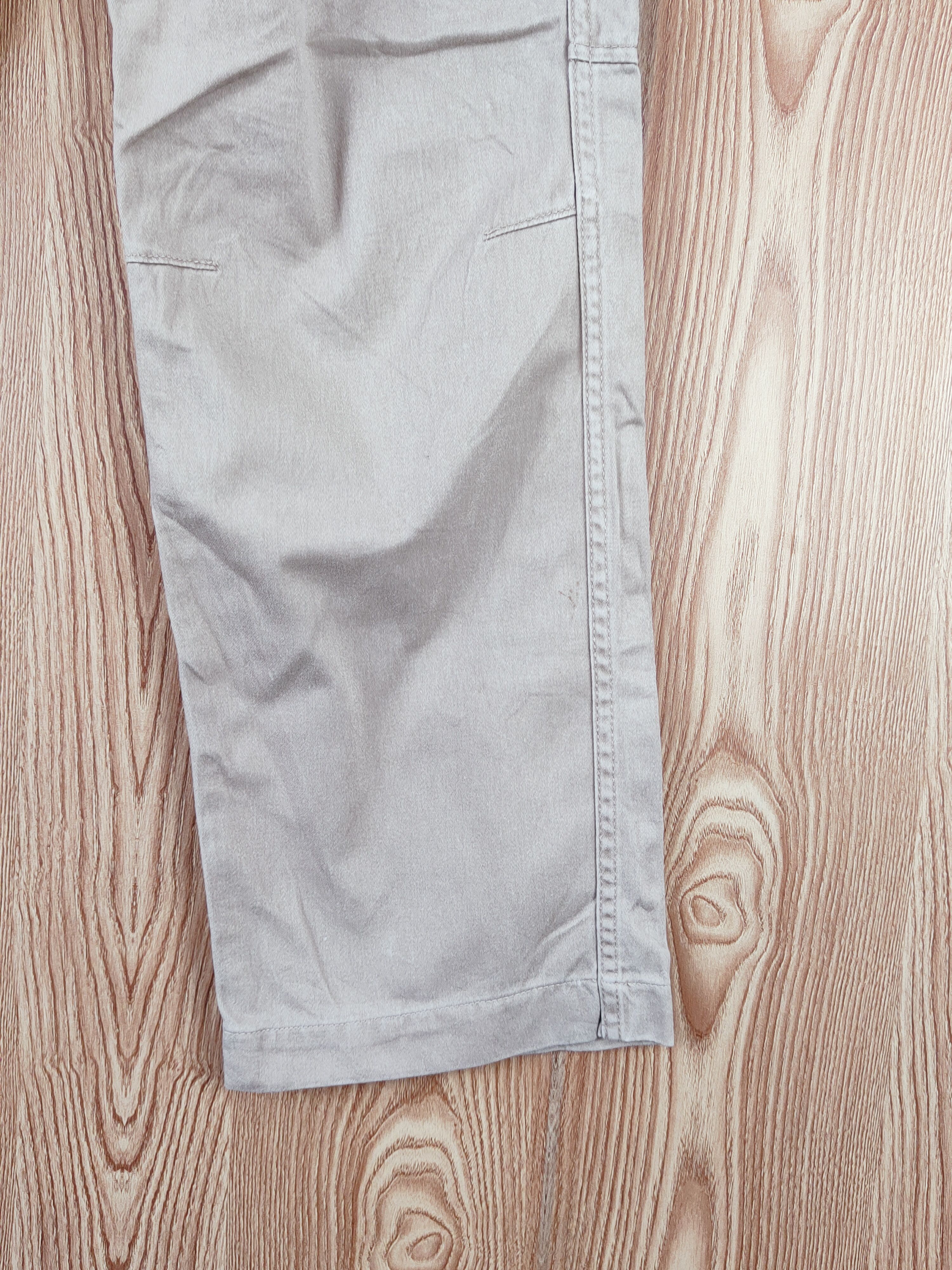 Japanese Brand Uniqlo Cream Multipocket Tactical Cargo Pants #W897 Size US 31 - 6 Thumbnail