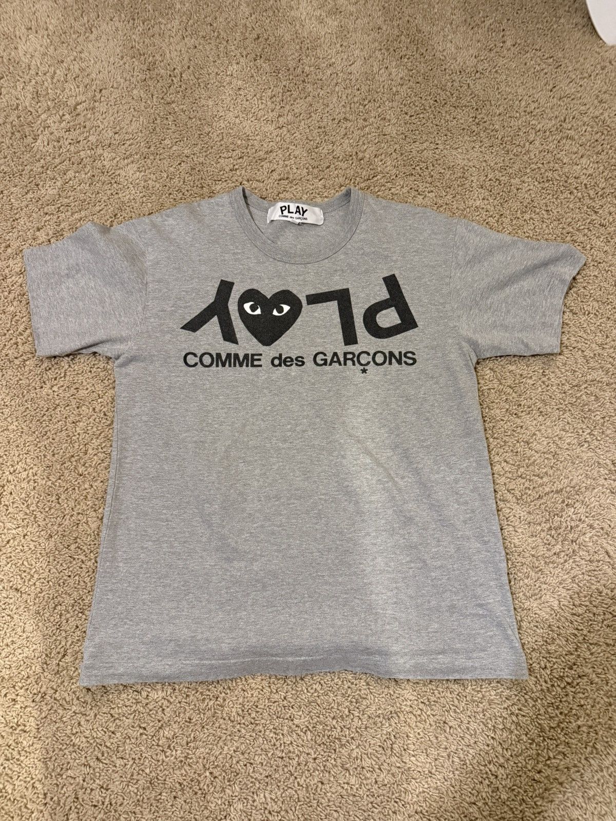 Comme des Garcons Play Commes Des Garcons Text Logo Grey T-Shirt Size US M / EU 48-50 / 2 - 1 Preview